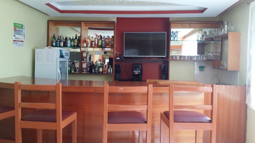אלדורט Yaris Guest House מראה חיצוני תמונה
