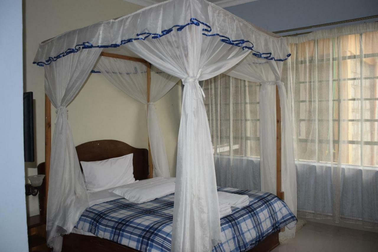 אלדורט Yaris Guest House מראה חיצוני תמונה
